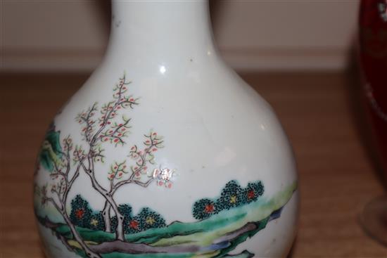 A Chinese famille verte double gourd vase, 19th century height 25cm